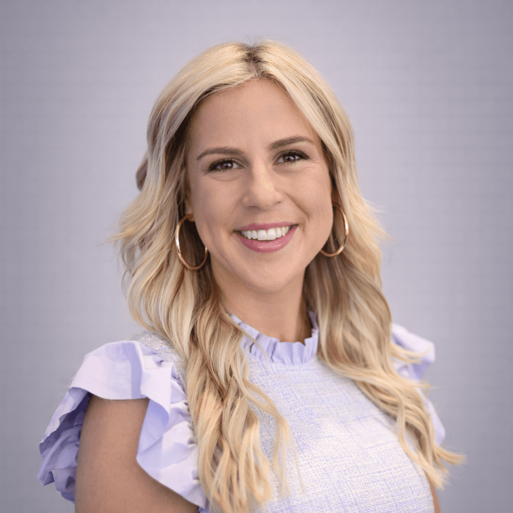 Photo of Laura Johnson